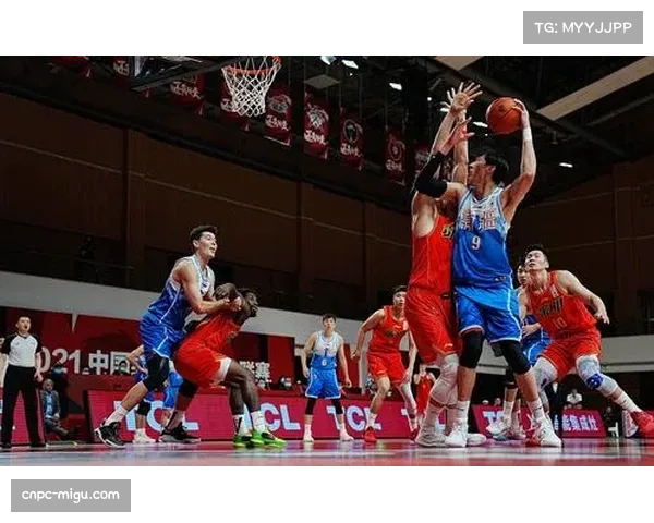 上海德比前的训练场：同城对手的战术保密与心理博弈